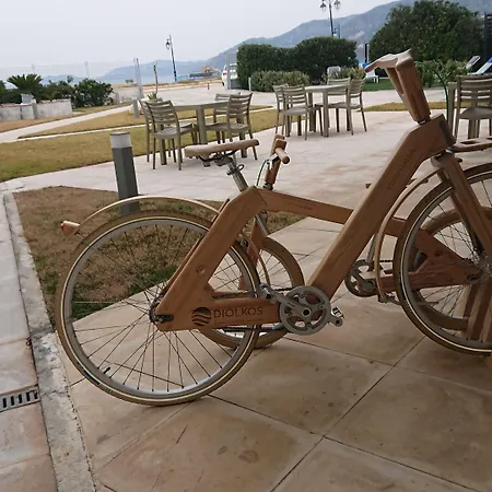 Diolkos Aparthotel Loutraki (Corinthia)